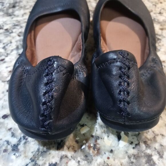 Lucky Brand 'Emmie' Flat - Picture 8 of 12